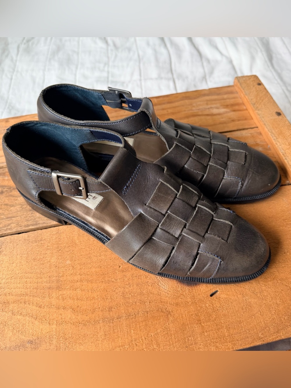 Vintage leather woven sandals with buckle/ fisherman’s sandal. Made in Brazil 8